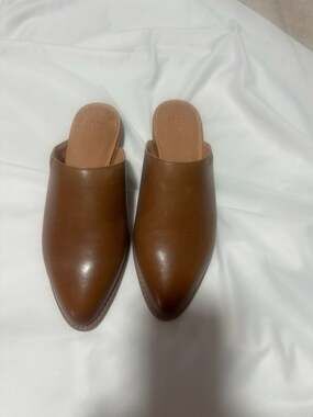 Frye & Co. Fenn Mule Women's Brown Leather Flat Pointed Toe Shoes